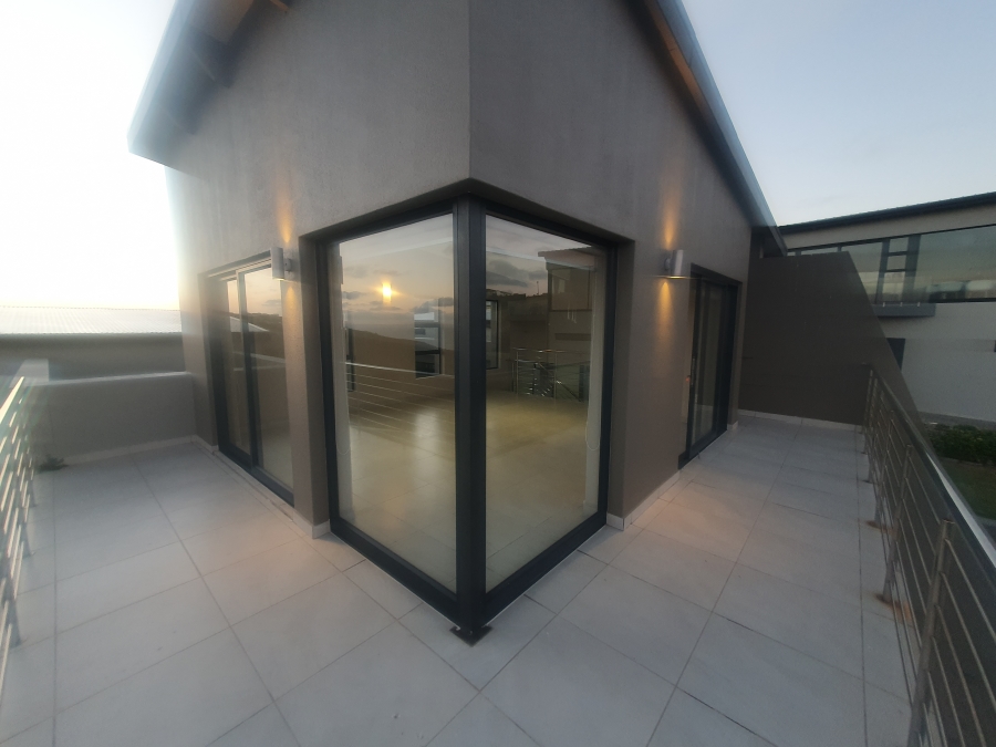 3 Bedroom Property for Sale in Le Grand Golf Estate Western Cape